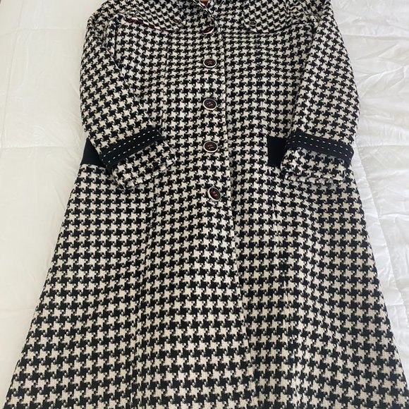 Tweed Coat - Picture 3 of 5